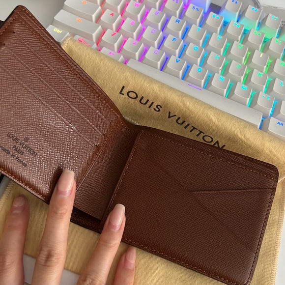 Louis Vuitton Multiple Wallet - Picture 5 of 8